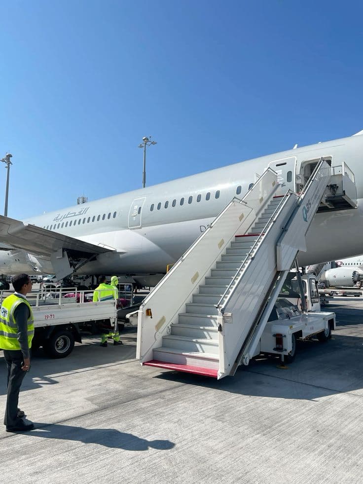 Aircraft tarmac freight loading operations